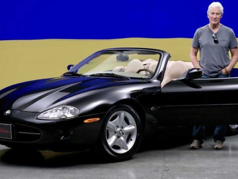 Голлівудський актор Річард Гір продав своє авто, щоб підтримати Україну