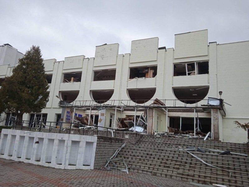 У Бородянці оголосили збір коштів на відновлення палацу культури