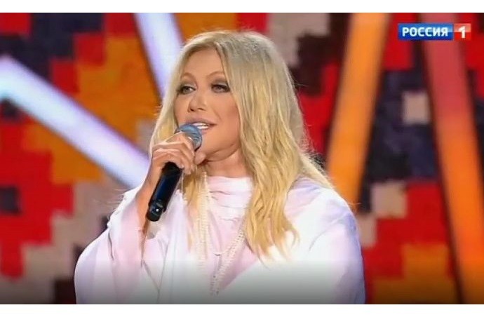 Повалій заспівала українську пісню на пропагандистському концерті до 9 травня