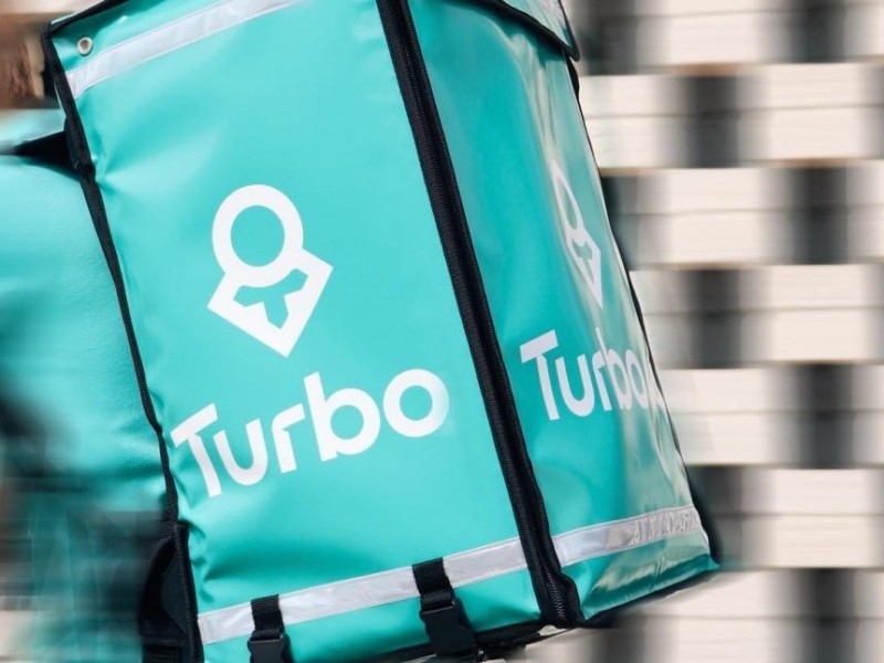 На сайті або в мобільному додатку компанії Турбо можна замовити продукти з доставленням додому
