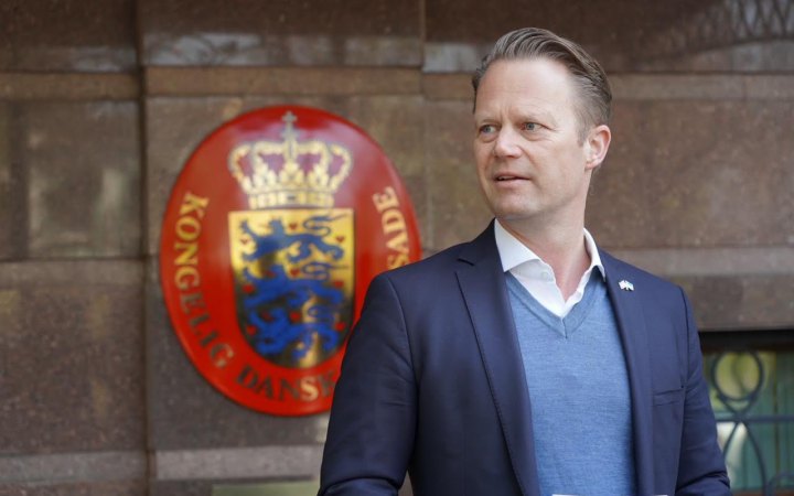 Данія відновлює роботу свого посольства у Києві