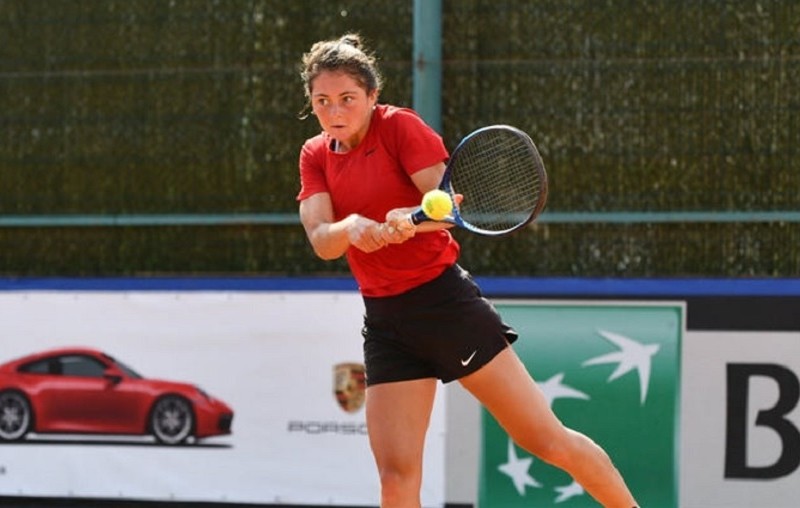 Українська тенісистка Анастасія Лопата дебютує у відборі юніорського “Ролан Гаррос”
