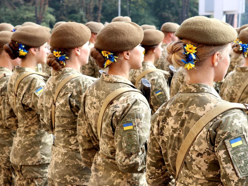 Депутатка Київради розробляє форму для жінок-військовослужбовиць