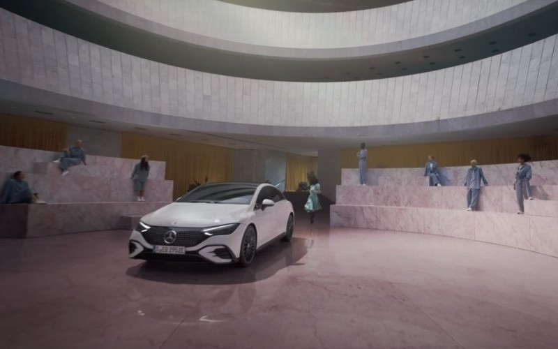 Mercedes зняли рекламу в Києві: у кадрах є знайомі локації
