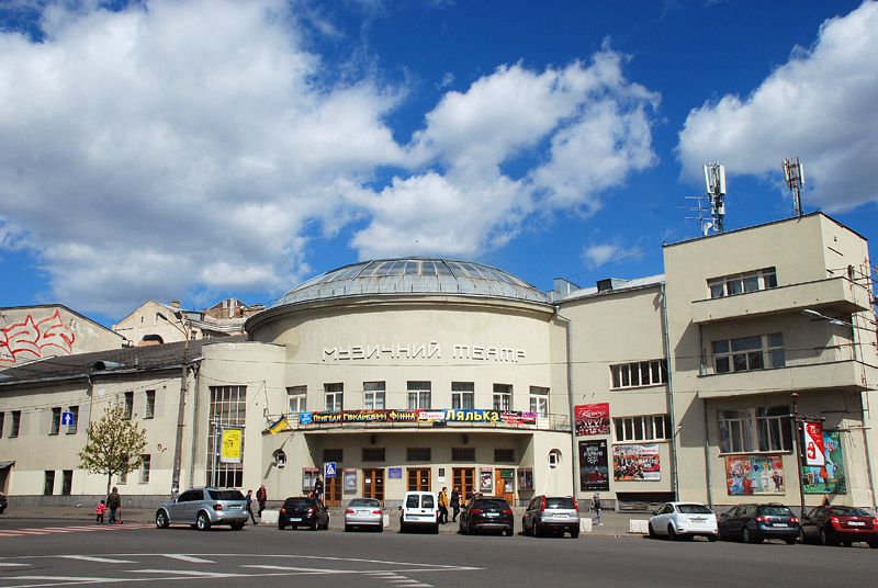 Київська опера на Подолі відновлює роботу. Там буде сцена-укриття