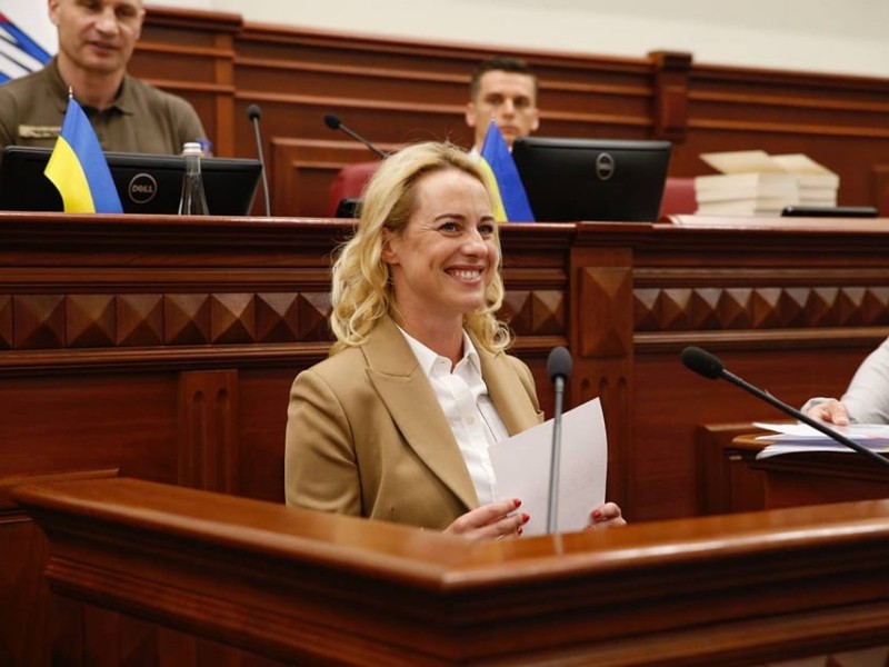 У Київський міській раді нова депутатка – що про неї відомо