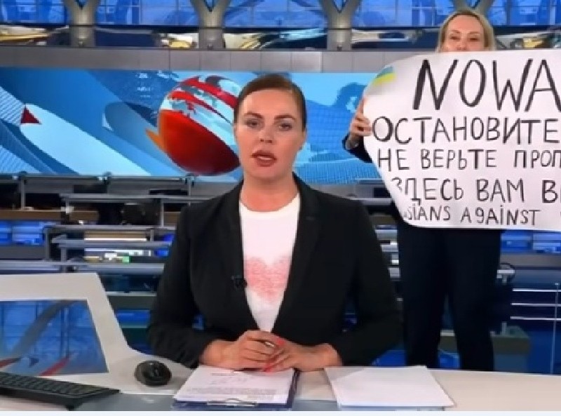 Київський інститут журналістики категорично відмовився від зустрічі з “хорошими руськими”
