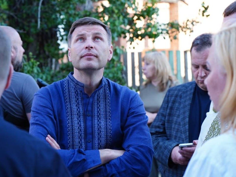 Київщину відвідав перший віце-спікер парламенту Естонії. Він був у вишиванці (ФОТО)