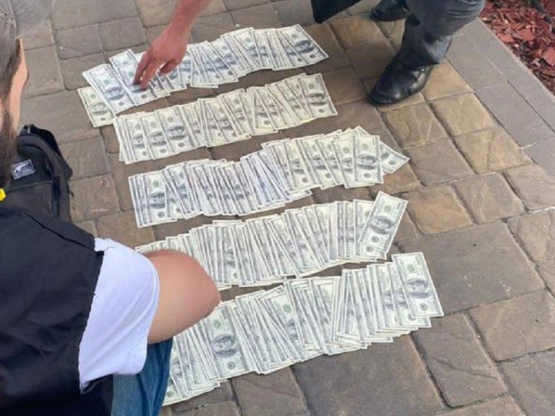 Голову ОСББ в Києві затримано на хабарі у 45 тис. доларів