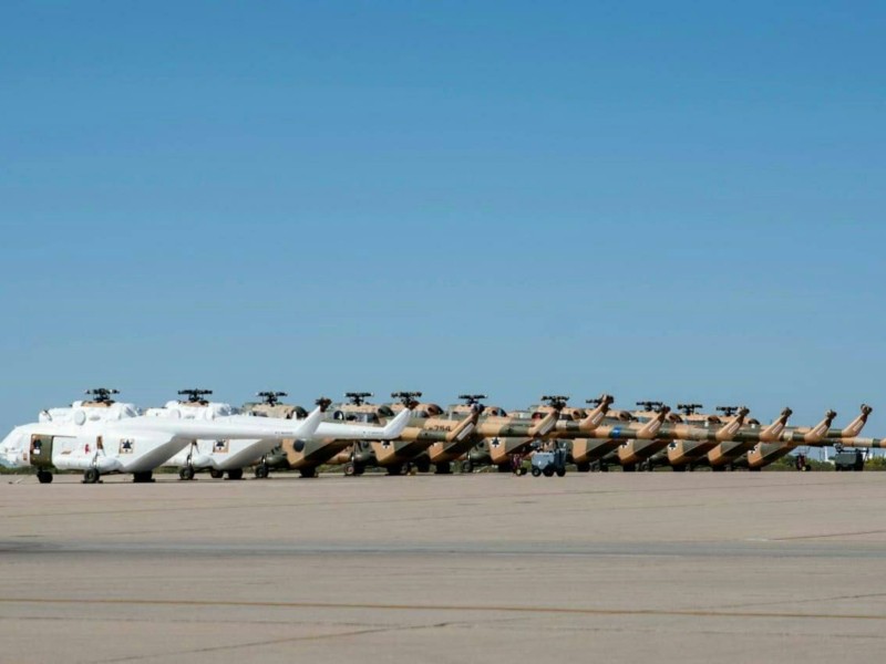 Фото дня. 20 гелікоптерів чекають на відправку в Україну