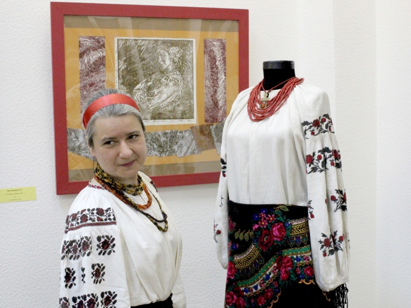 У столичному музеї показують вишиванки українських майстринь