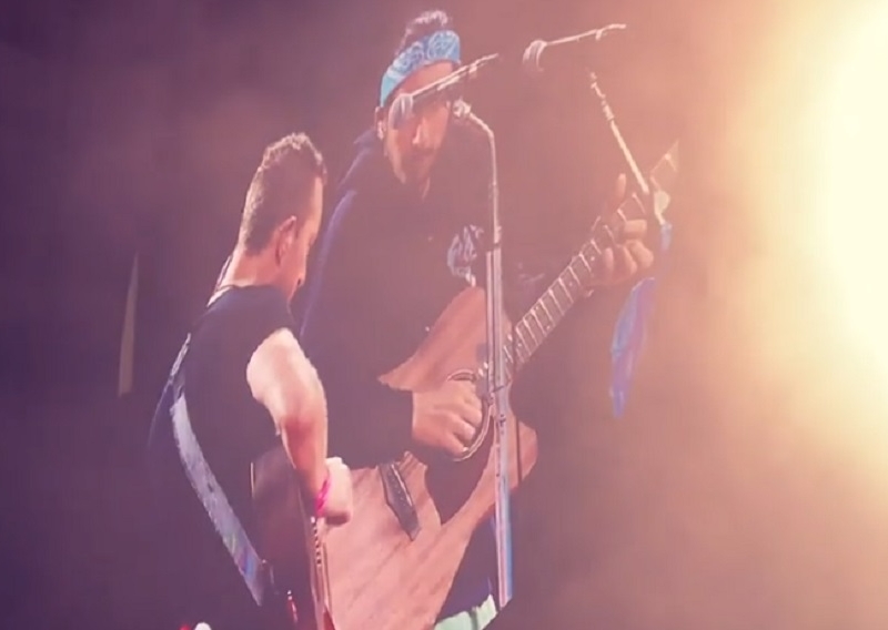 Coldplay на концерті у Варшаві виконав пісню “Обійми” гурту “Океан Ельзи”
