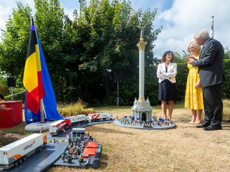 У знаменитому парку Брюсселя з’явився монумент з київського Майдану