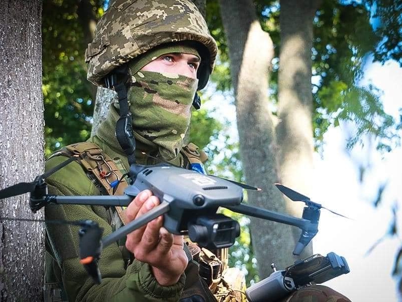 95% завдань розвідки та корегування на фронті на восьмому році війни йде з волонтерських дронів — Бутусов