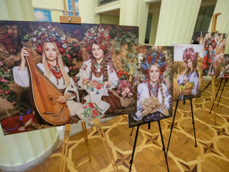 У КМДА відкрилася унікальна фотовиставка «Миру тобі, Україно» (ФОТО)