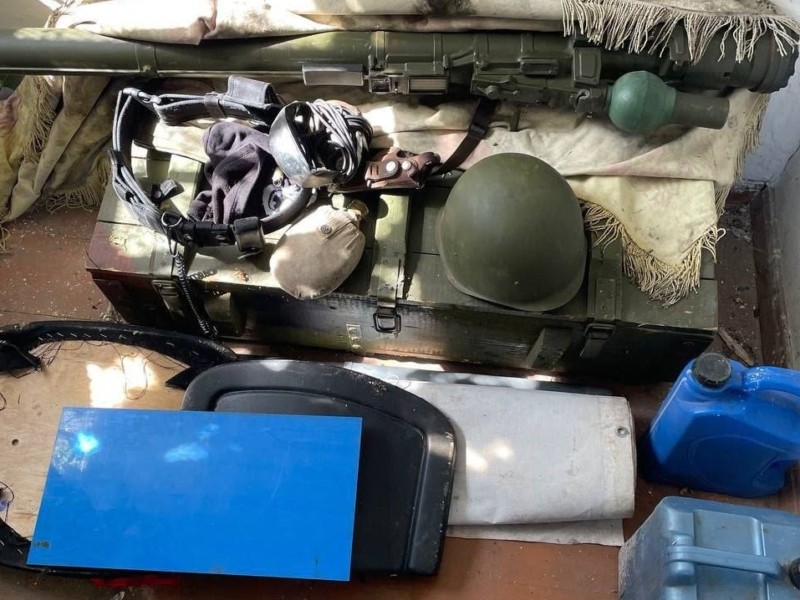 У Макарівській громаді знайшли сховок зі зброєю у помешканні У Макарівській громаді знайшли сховок зі зброєю у помешканні