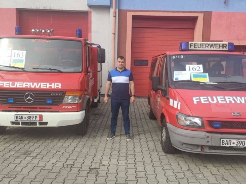 До Макарова прибули дві рятувальні автівки – допомога від німецьких друзів