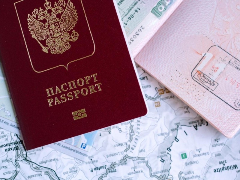 За місяць 80 росіян звернулися за візами для в’їзду в Україну – скільки отримали