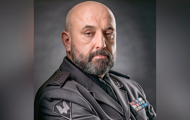 Генерал Кривонос, який керував обороною аеропорту “Київ”, у лікарні – журналіст  