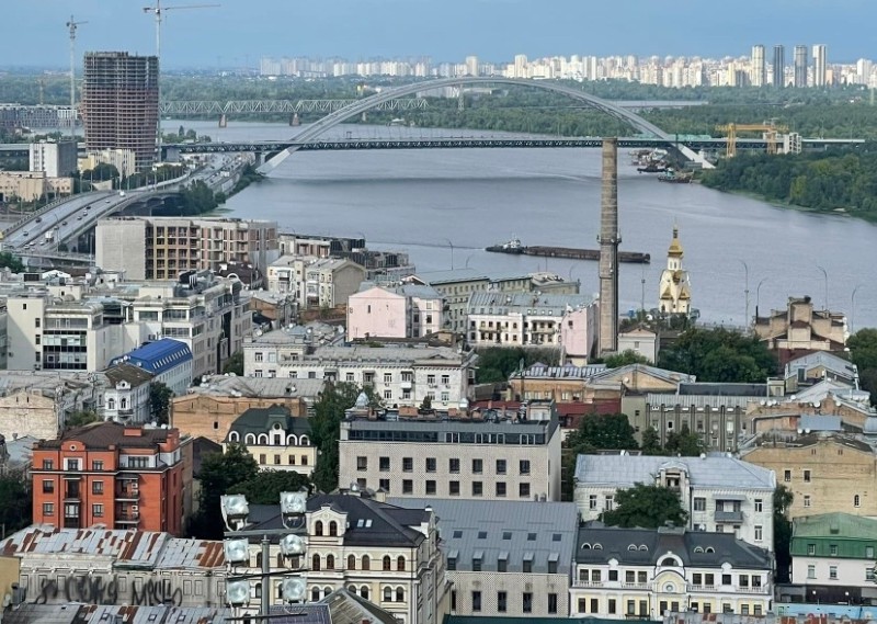 Повітря та радіація у Києві: чим сьогодні люди дихають у столиці