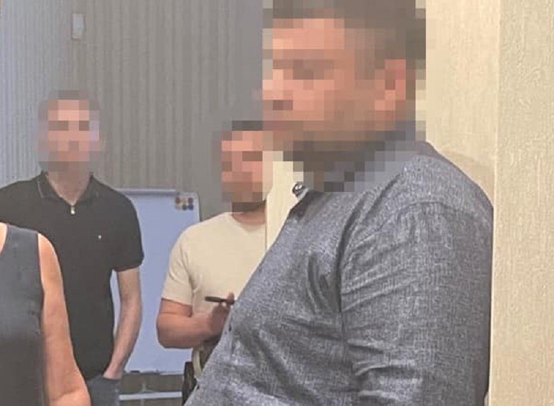 Адвокат вимагав з клієнта 77 тис. грн для підкупу поліцейських в Києві