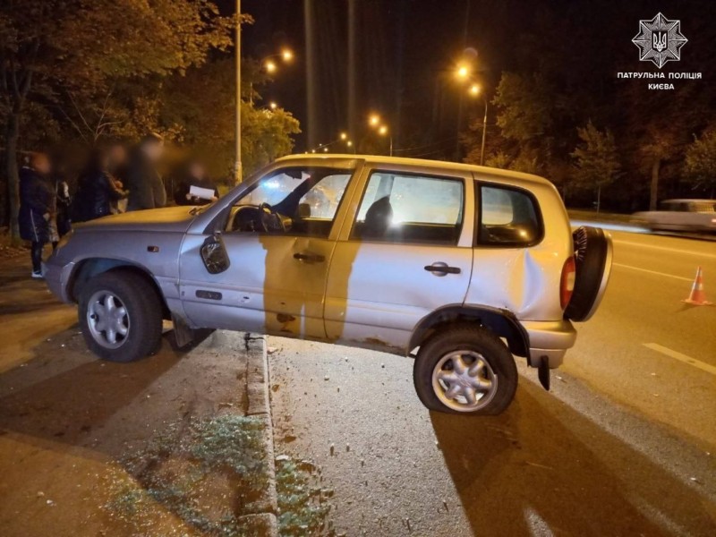 На Васильківській п’яний водій скоїв ДТП на краденому Chevrolet