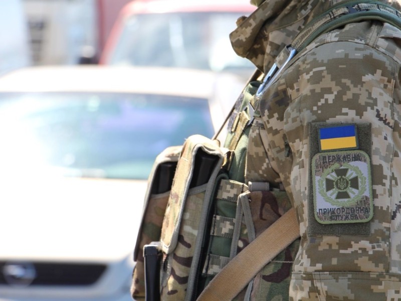 На Київщині затримали іноземця з фейковими документами