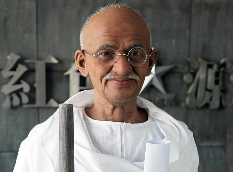 Зооактивісти проводять благодійний розіграш автографу Магатма Ґанді