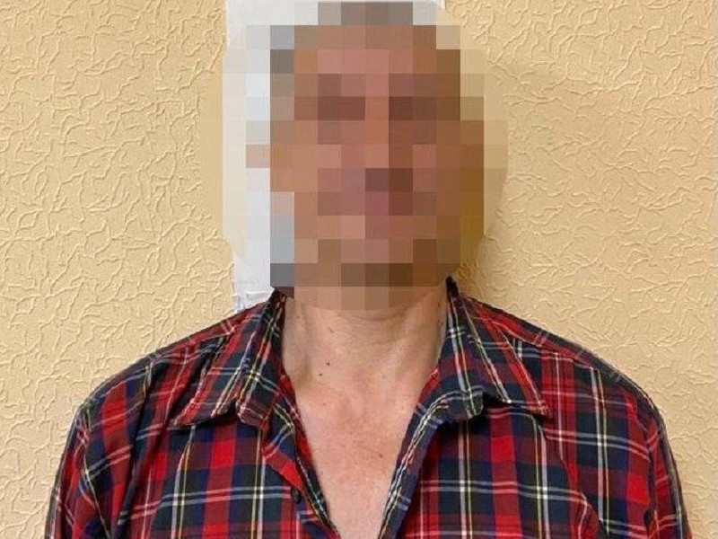 В Києві чоловік погостював у товариша та втік з його мобільником