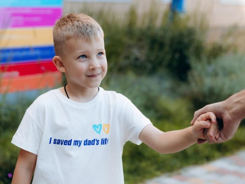 Унікальна історія: 5-річний хлопчик став донором кісткового мозку для батька