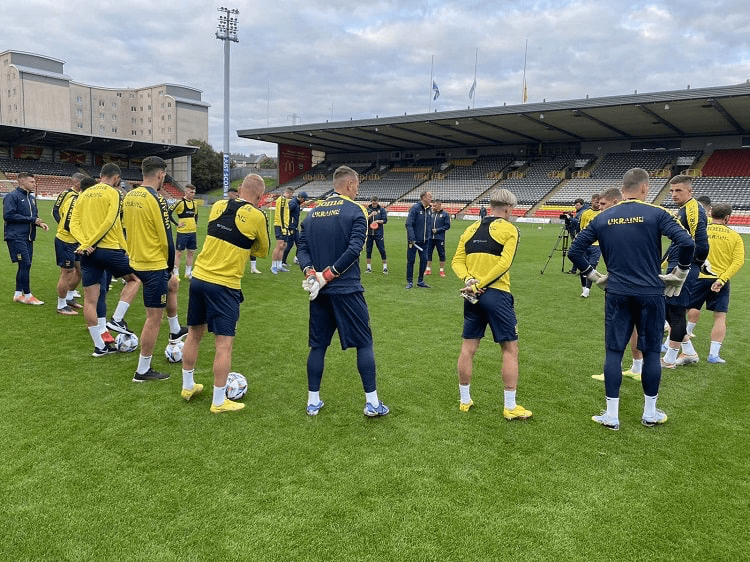 Збірна України розпочала тренування в Глазго, де зіграє матч Ліги націй УЄФА