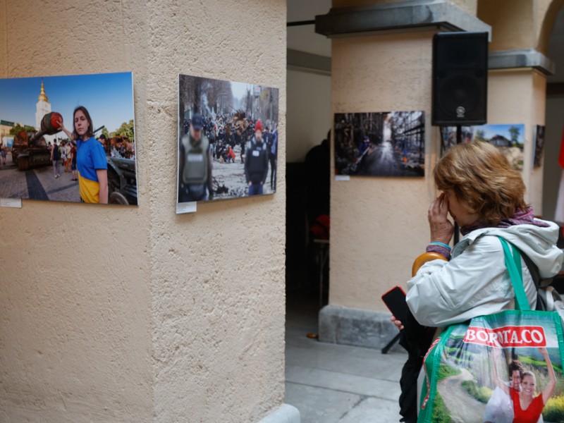 У Словенії та Чехії відкрили виставку «Київ – незламне серце Європи»