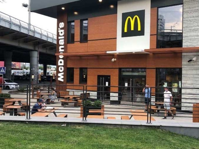 McDonald’s розповіли, чому затримується обіцяне відкриття закладів