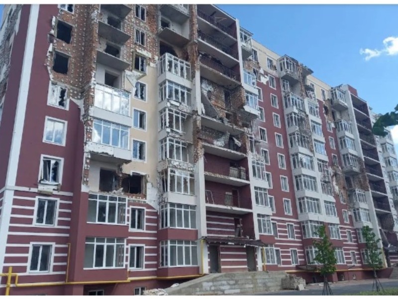 Розстріляли з гелікоптера: є сайт для допомоги  мешканцям будинків з Київщини, зруйнованим окупантами