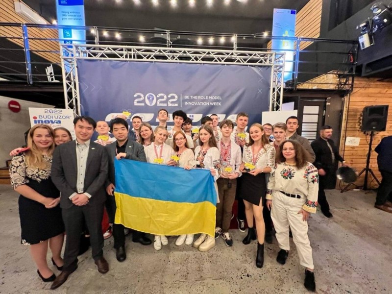 Вихованці Київської Малої академії наук отримали медалі на міжнародному інноваційному шоу