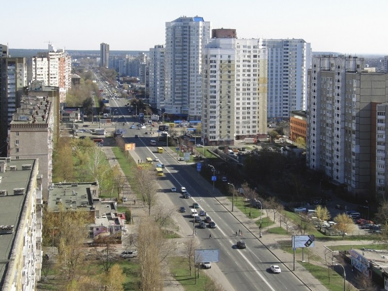 На Харківському шосе обмежать рух транспорту – дати