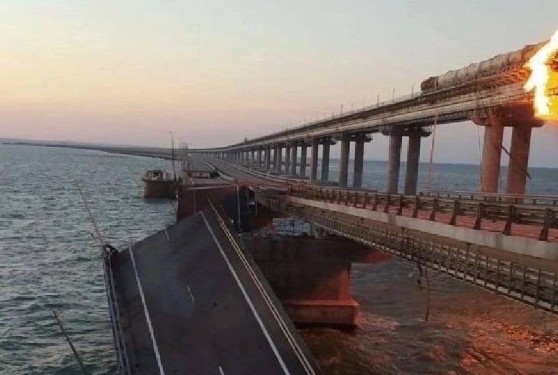 Путін знайшов “винних” у підриві Кримського мосту
