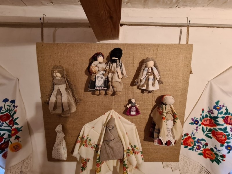 У Пирогові влаштували виставку ляльок