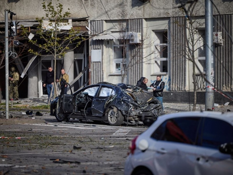 Названо об’єкти в Києві, що зазнали пошкоджень через ракетний обстріл