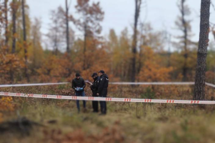 Прострелили ногу та груди: на Київщині знайшли тіло вбитого окупантами чоловіка