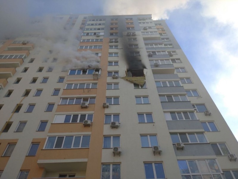 У Києві стався вибух у багатоповерхівці – подробиці від поліції