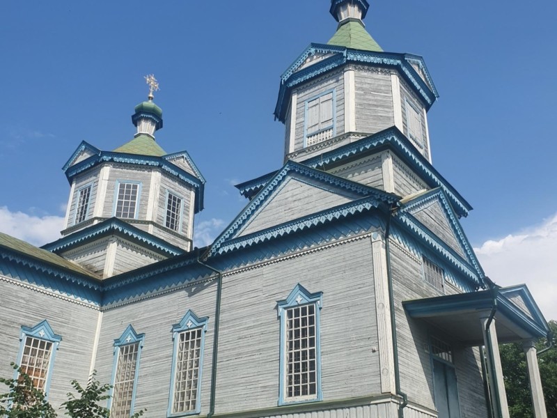 Як виглядає церква під Києвом, яку радянська влада перетворила на культ космосу