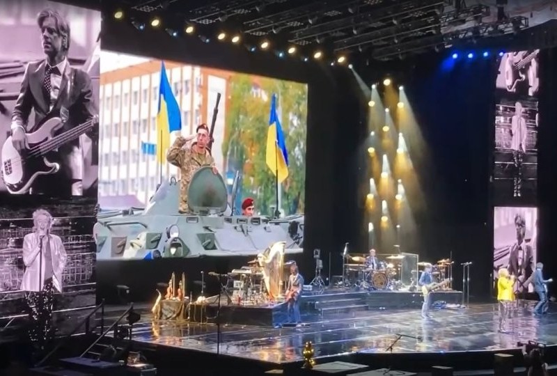 Род Стюарт присвятив Україні перший виступ у своєму концертному турі