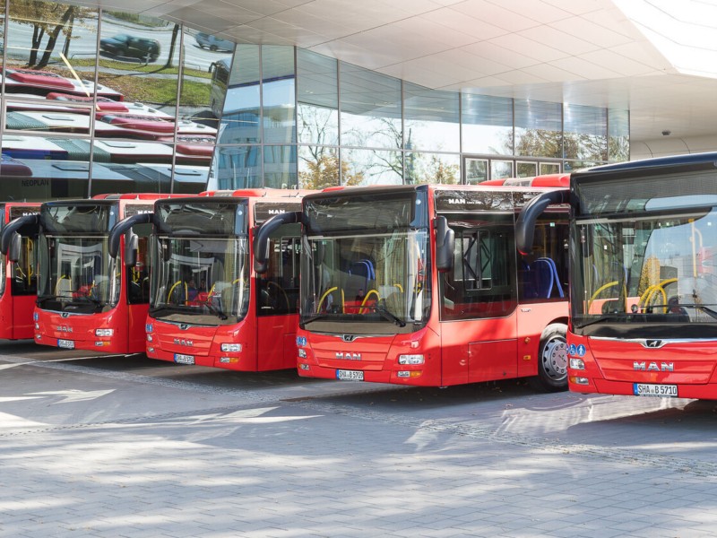 Отримані з гумдопомогою німецькі автобуси не їздять Києвом через відключення світла – КМДА
