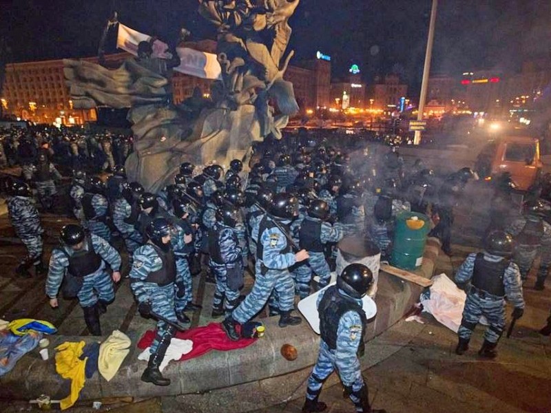 Цей день в історії:  30 листопада відбувся силовий розгін Євромайдану у Києві 
