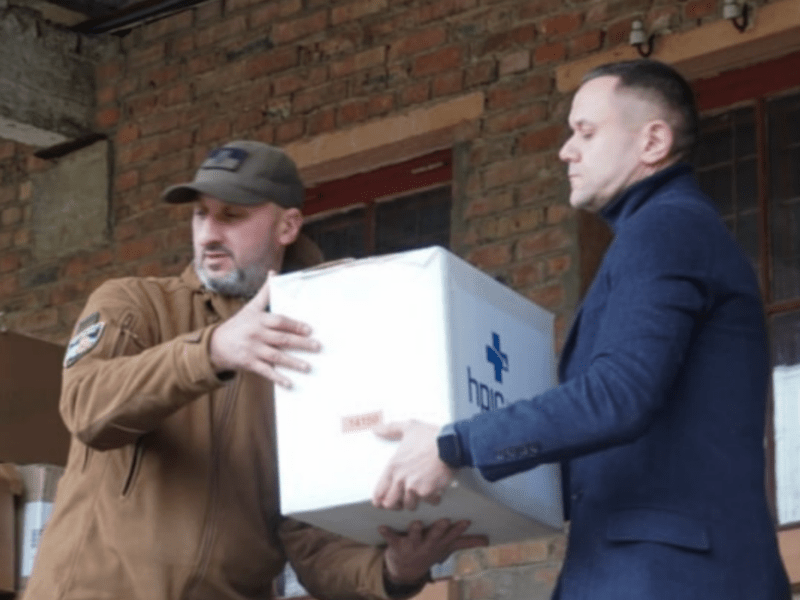 Рятували життя під час окупації: з Київщини відправили гуманітарну допомогу лікарні на Херсонщині