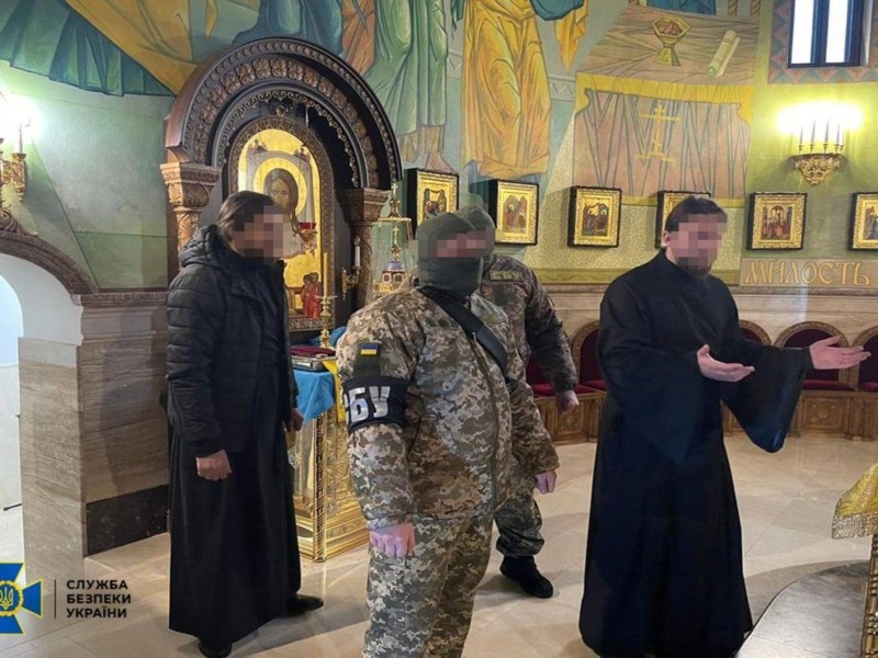 СБУ обшукує собор московського патріархату у Борисполі