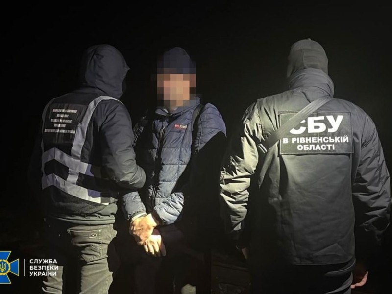 Депутати з Київщини допомагали тікати за кордон “ухилянтам”