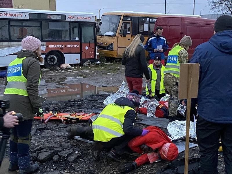 Столичні медики пройшли навчання від польських повітряних рятівників