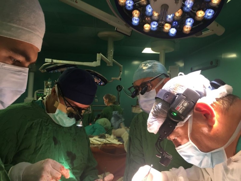 Амосов був військовим хірургом: Інститут серцево-судинної хірургії відкрив відділення воєнної кардіохірургії
